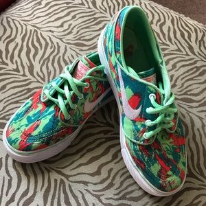 Youth/Unisex - Retro Stefan Janoski Nike’s